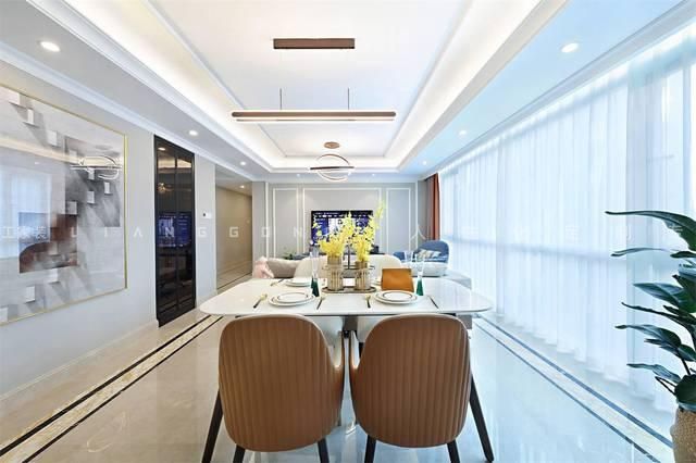 120㎡轻奢风格餐厅装修案例