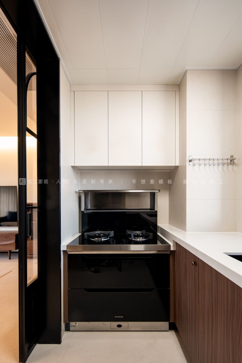 110㎡现代风格厨房装修案例