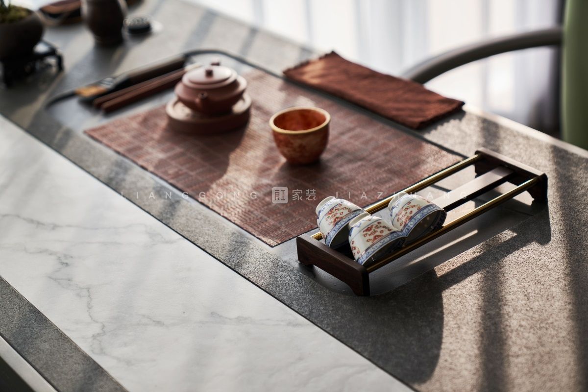 170㎡轻奢风格餐厅装修案例