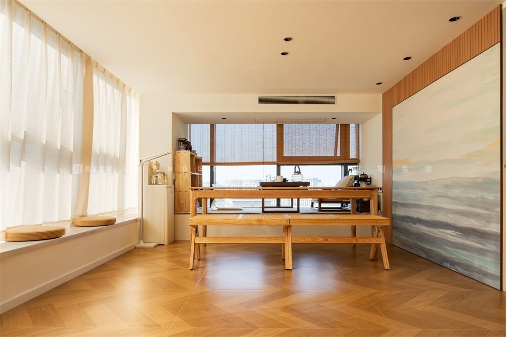 97㎡原木风格餐厅装修案例