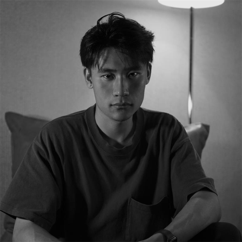李波